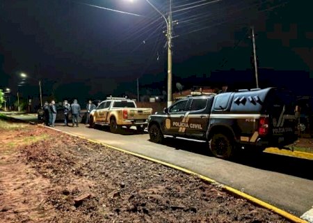Mais uma execução em Caarapó: Dupla de capacete invade casa pelos fundos e mata homem com 6 tiros de pistolas