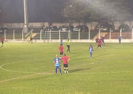 Banca da Esquina goleia e Juralei estreia com vitória na abertura do Campeonato Master de Caarapó>