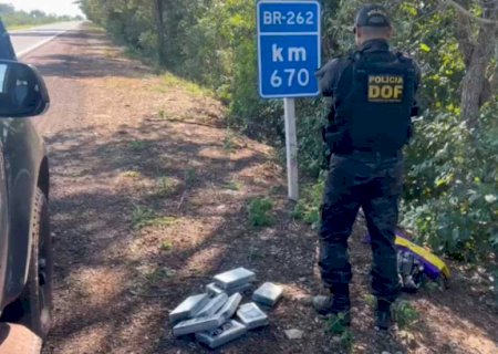DOF apreende 10 kg de cocaína abandonados às margens da BR-262>