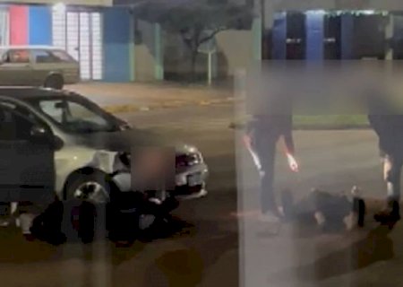 Motociclista fica ferida após colisão com carro na Avenida Dom Pedro II, em Caarapó>