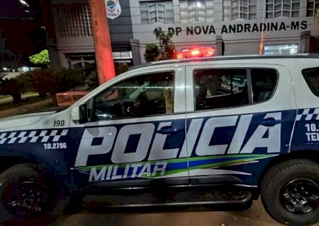 Mulher ataca duas pessoas com faca em Nova Andradina>