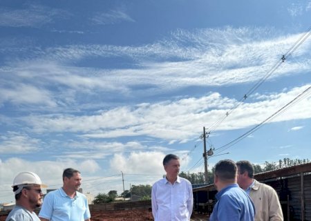 Junto com Dagoberto, Sandro Pacheco acompanha início da construção do CMEI do Capitão Vigário>