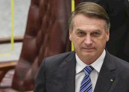 Alexandre de Moraes decide manter Bolsonaro em prisão domiciliar
