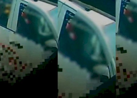 Homem se masturba durante o dia e é flagrado em avenida de Água Clara>