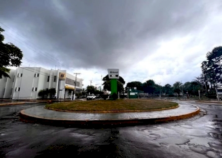 Caarapó terá feriado com previsão de chuva forte e ventos intensos