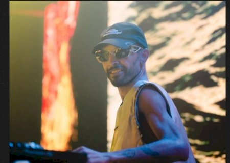 Após encarar nova luta contra o câncer, DJ PH Freitas morre aos 33 anos>