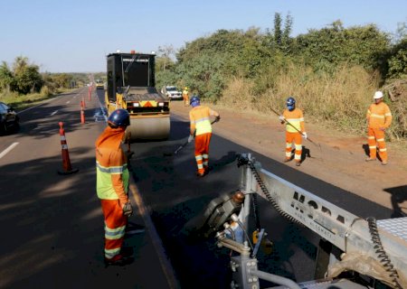 Obras na BR-163 mantêm trechos com desvios e pare-e-siga nesta sexta-feira; confira os pontos>