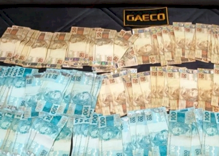 Justiça mantém presos PMs acusados de agiotagem e ‘sociedade’ com traficantes>