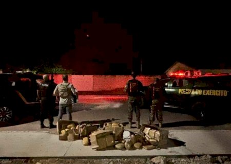 Casa usada como dep&oacute;sito e mala escondida com droga levam 4 &agrave; pris&atilde;o por tr&aacute;fico>