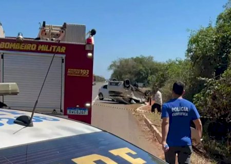 Capotamento de veículo termina na morte de delegado aposentado>