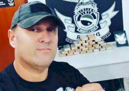Selfie com 30 kg de pasta-base revelou esquema de venda de drogas por policiais>