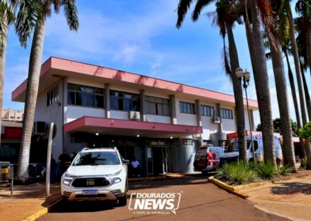 Homem morre após acidente entre moto e caminhonete em Dourados