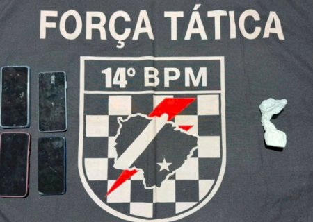Homem é preso acusado de agredir a própria esposa com chutes