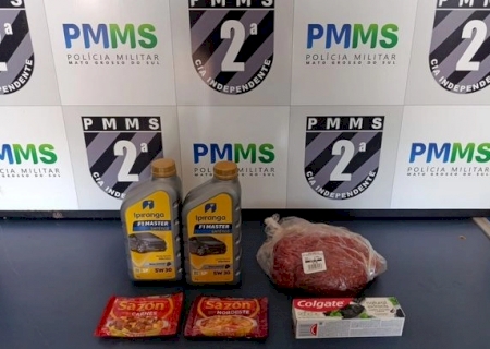 Casal é preso suspeito de furtar produtos avaliados em R$ 214 em supermercado de Caarapó>