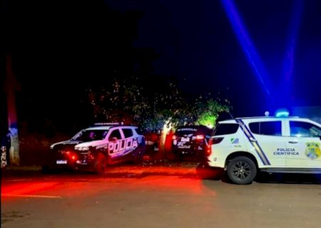 Homem com tornozeleira eletrônica é baleado por dupla em motocicleta em Maracaju>
