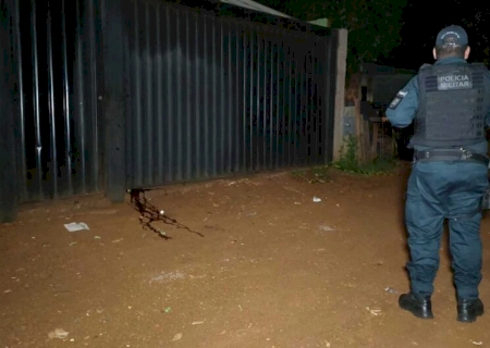 Homem é assassinado a tiros na frente de casa no Jardim Monte Líbano>