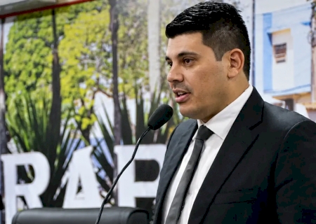 Celso Capovilla cobra Energisa sobre constantes quedas de energia e prejuízo a moradores>