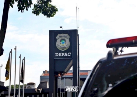 Motorista de aplicativo é preso após mostrar órgão genital a mulher e adolescente em Dourados>