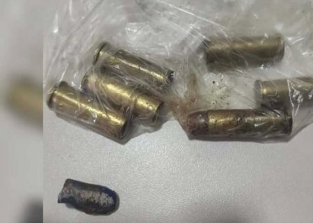 Mulher é chamada no portão de casa e baleada duas vezes em Rio Brilhante>